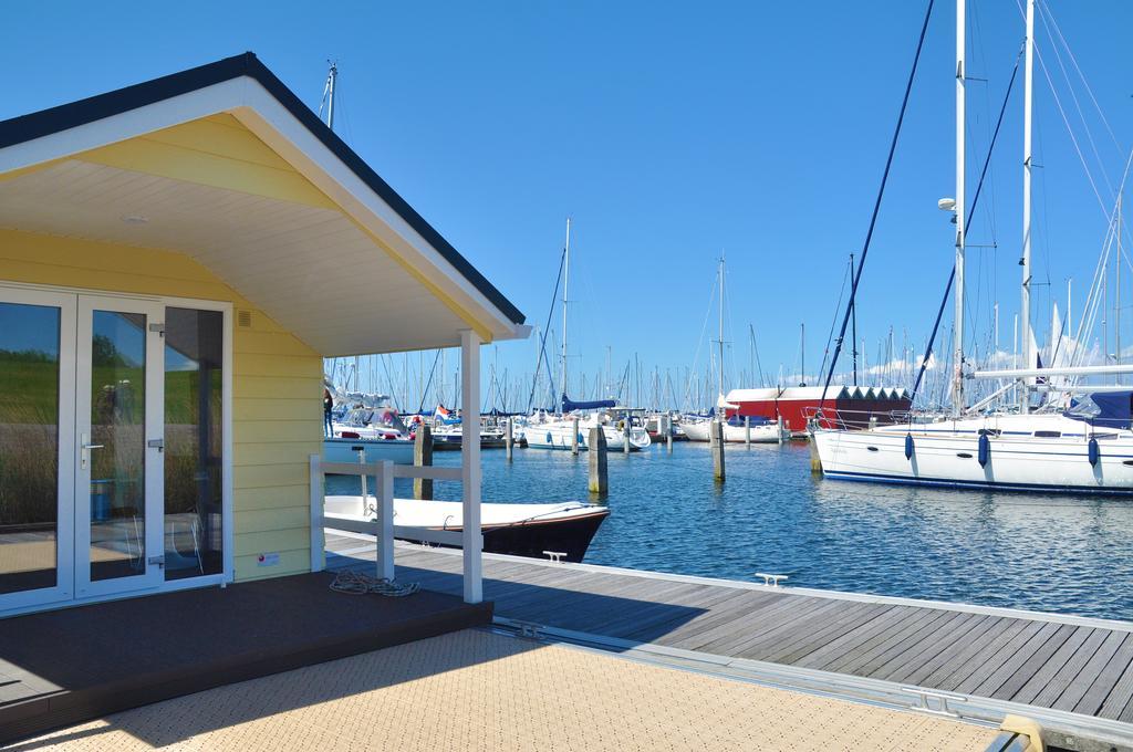 BestMarine Waterchalets Flevo Marina Lelystad Zimmer foto
