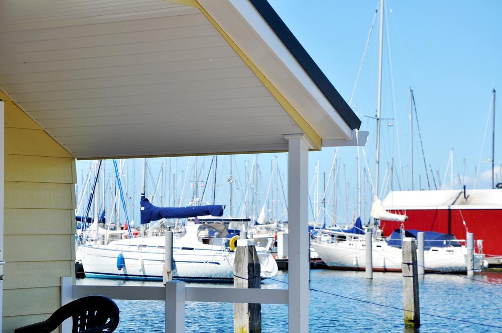BestMarine Waterchalets Flevo Marina Lelystad Zimmer foto