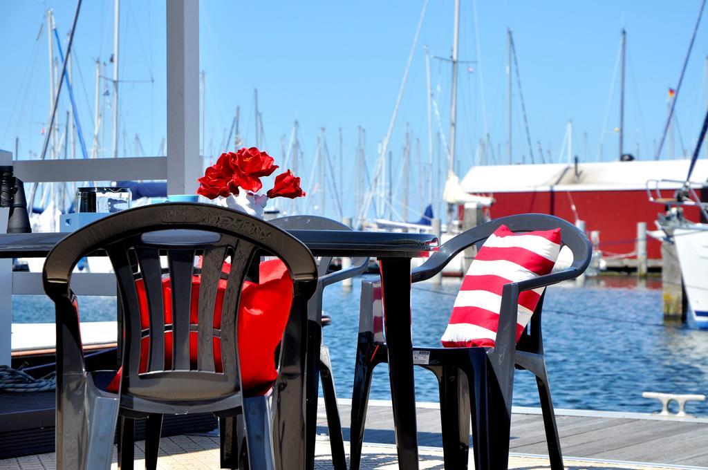 BestMarine Waterchalets Flevo Marina Lelystad Zimmer foto