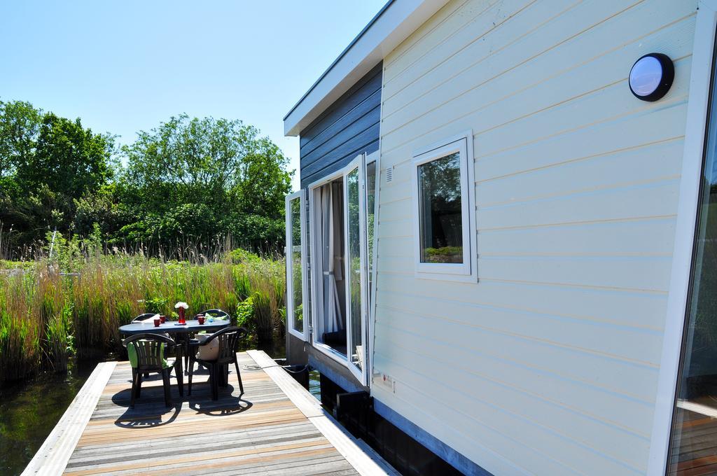 BestMarine Waterchalets Flevo Marina Lelystad Zimmer foto