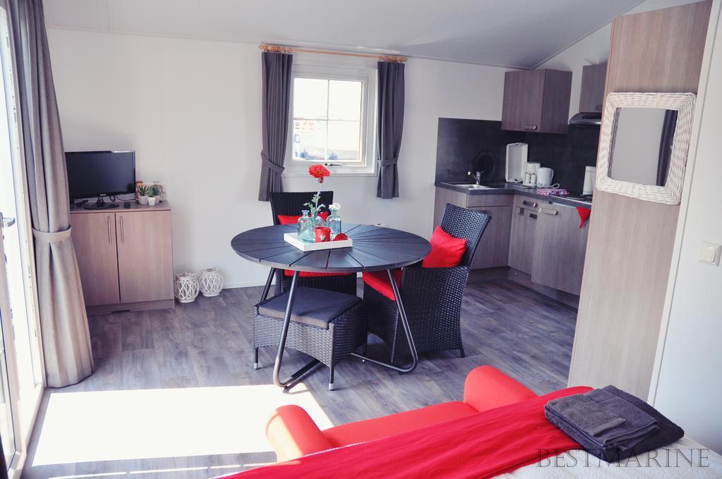 BestMarine Waterchalets Flevo Marina Lelystad Zimmer foto
