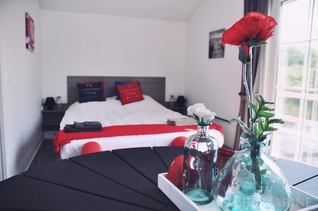 BestMarine Waterchalets Flevo Marina Lelystad Zimmer foto