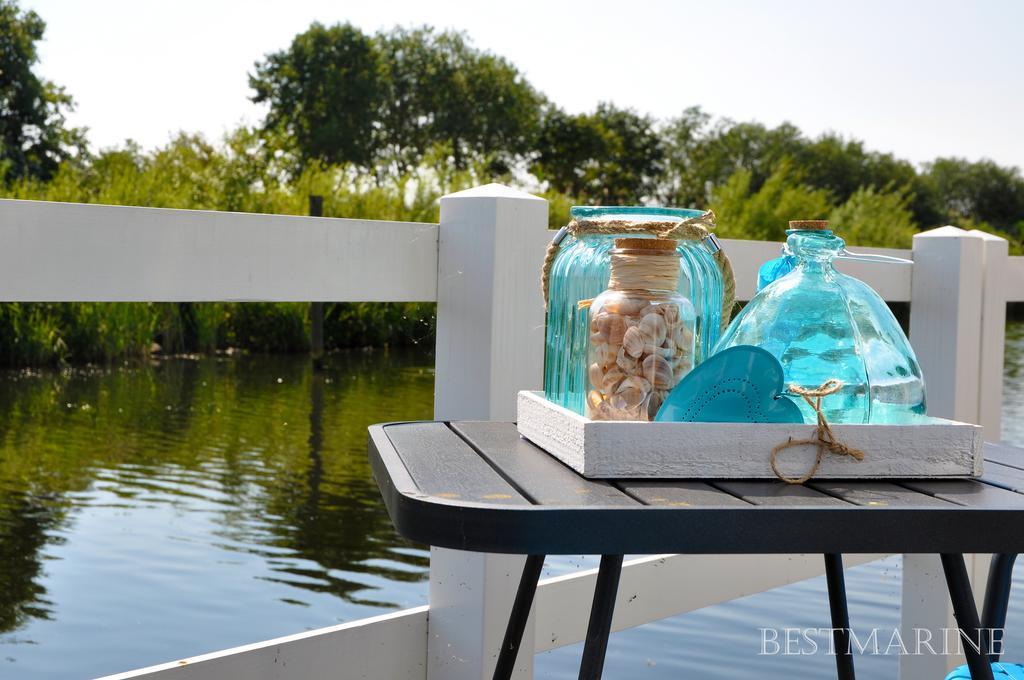 BestMarine Waterchalets Flevo Marina Lelystad Zimmer foto
