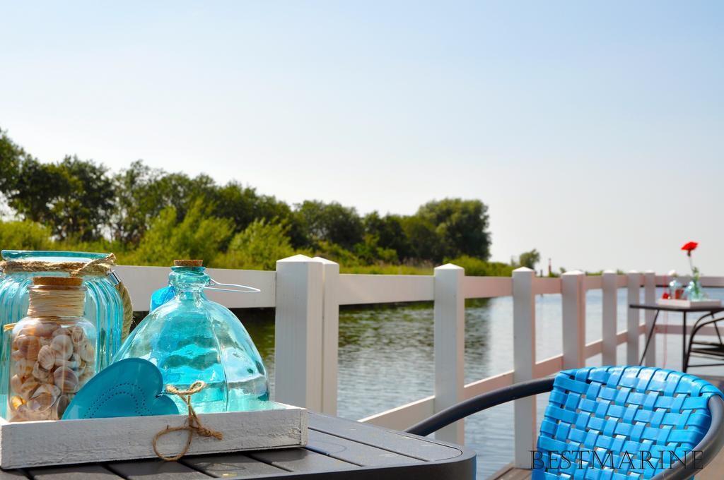 BestMarine Waterchalets Flevo Marina Lelystad Zimmer foto