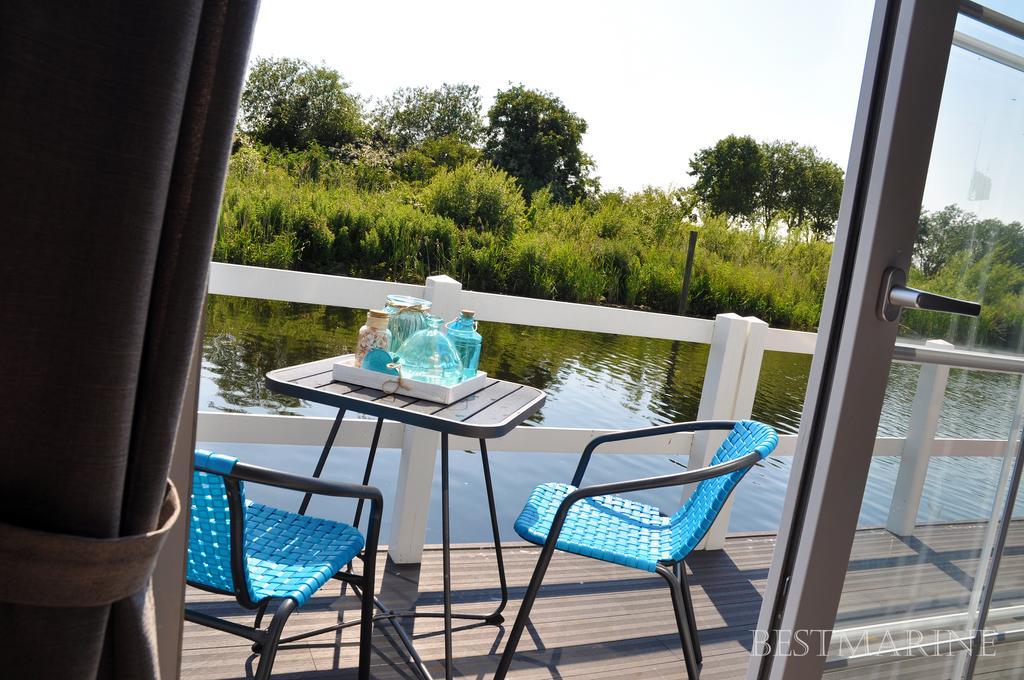 BestMarine Waterchalets Flevo Marina Lelystad Zimmer foto