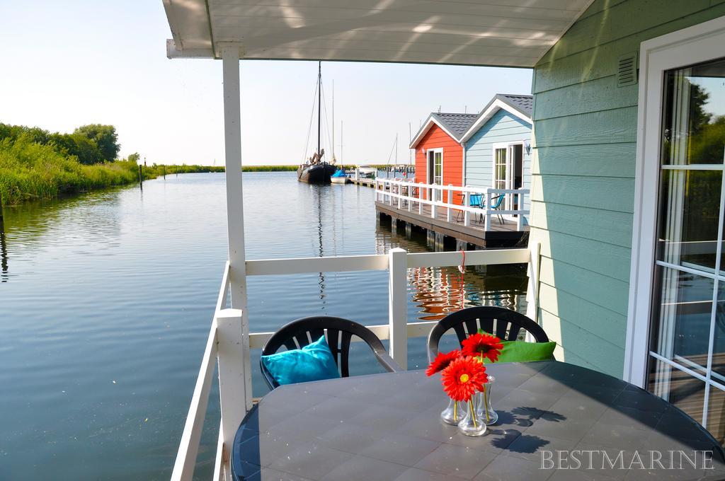 BestMarine Waterchalets Flevo Marina Lelystad Zimmer foto