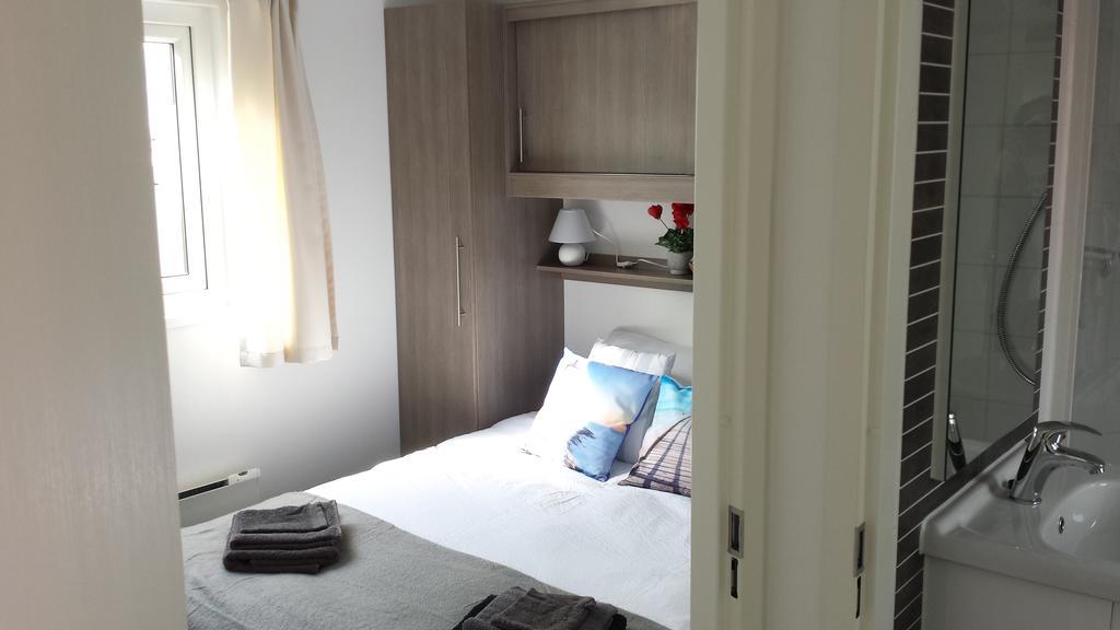 BestMarine Waterchalets Flevo Marina Lelystad Exterior foto