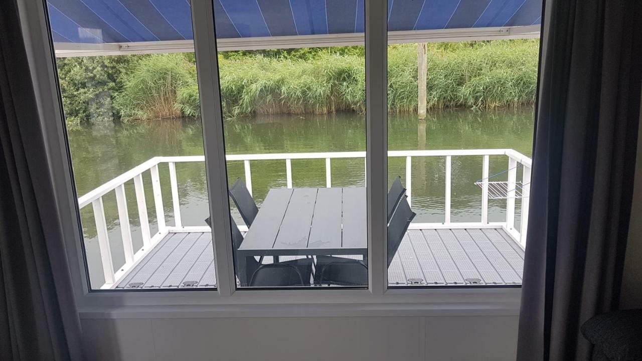 BestMarine Waterchalets Flevo Marina Lelystad Exterior foto