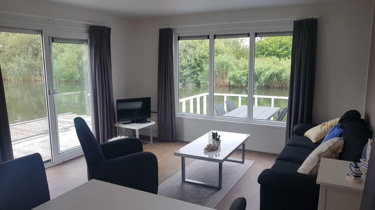 BestMarine Waterchalets Flevo Marina Lelystad Exterior foto