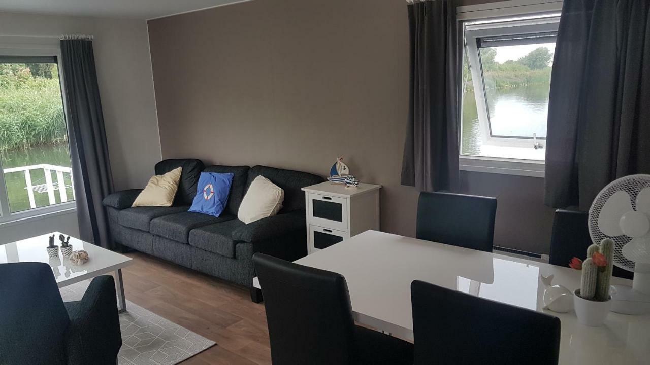 BestMarine Waterchalets Flevo Marina Lelystad Exterior foto